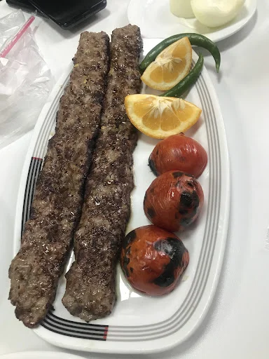 رستوران حاج محمد و پسران