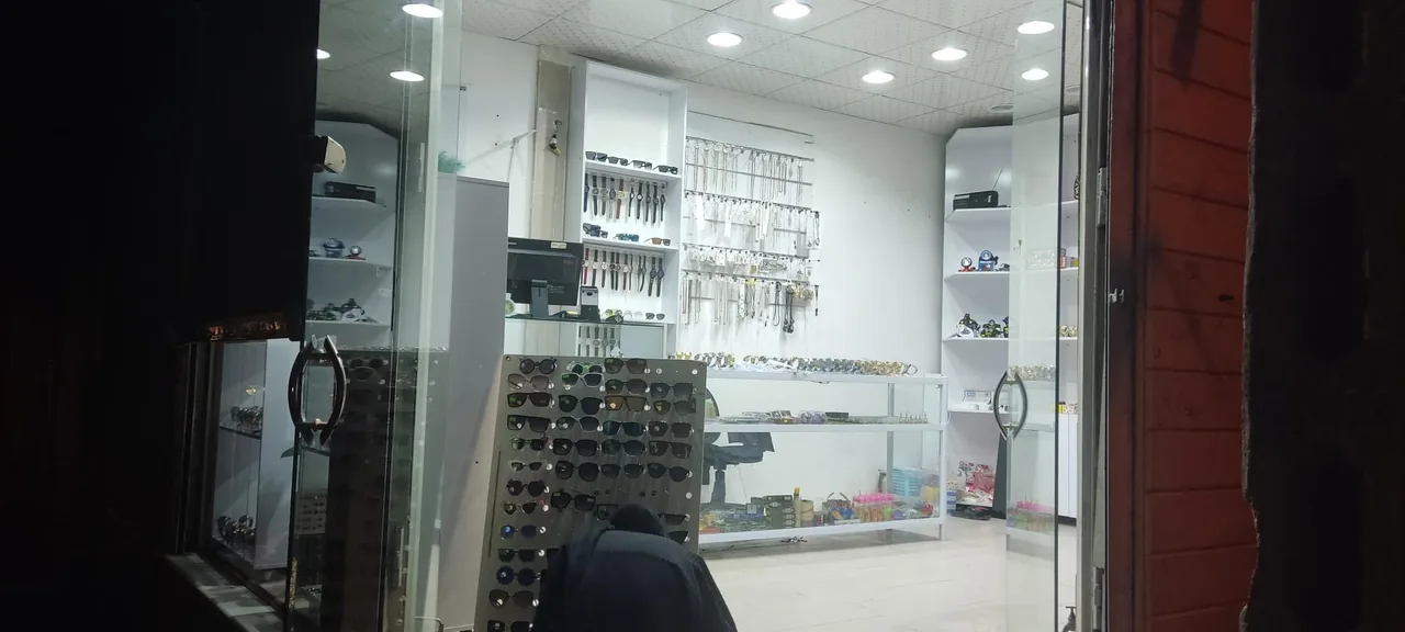 گالری عینک و ساعت راز - تصویر 4