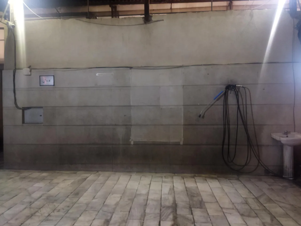 پارکینگ و کارواش گذرخان - تصویر 3