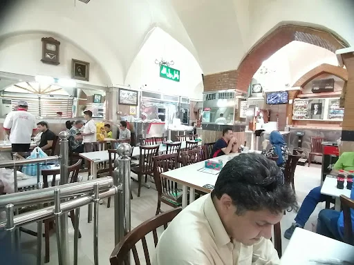 چلوکبابی حاج علی