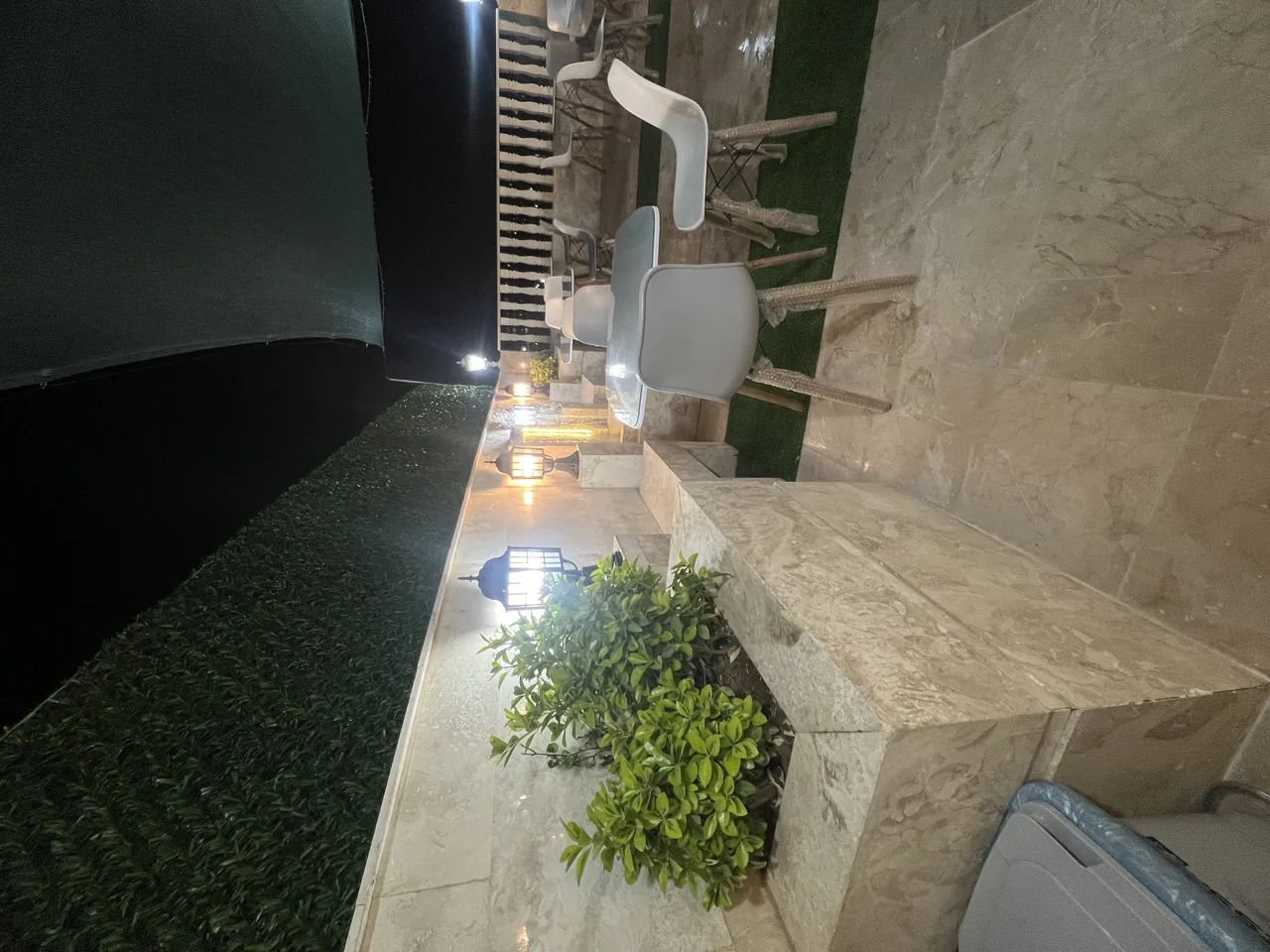 کافه رویال - تصویر 3