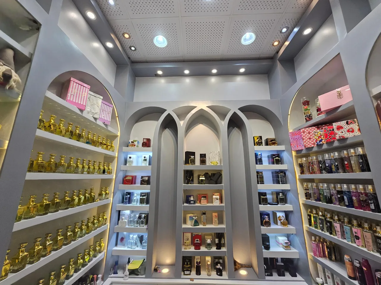 عطر و ادکلن کریشن