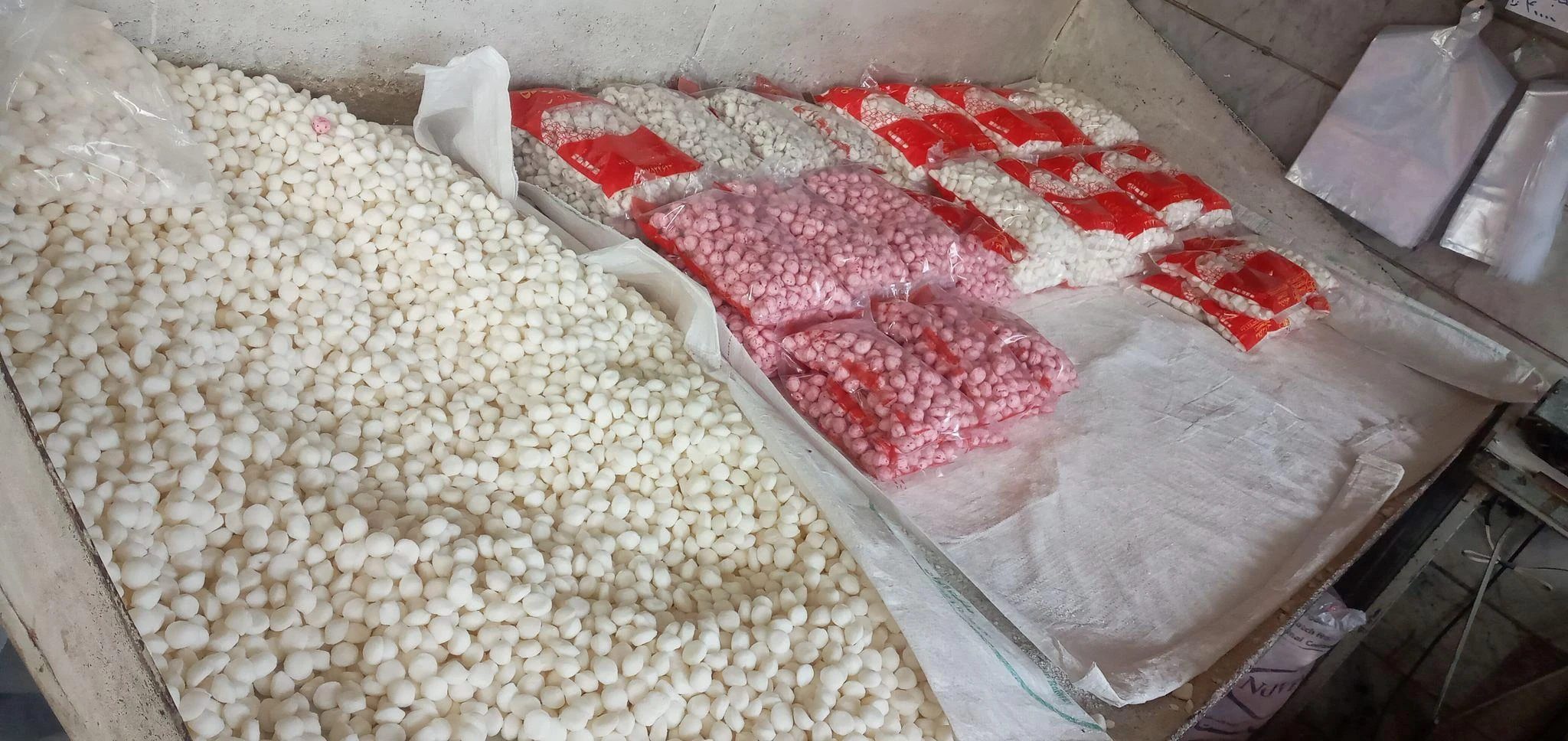 نبات و آبنبات اکبر زاده - تصویر 2