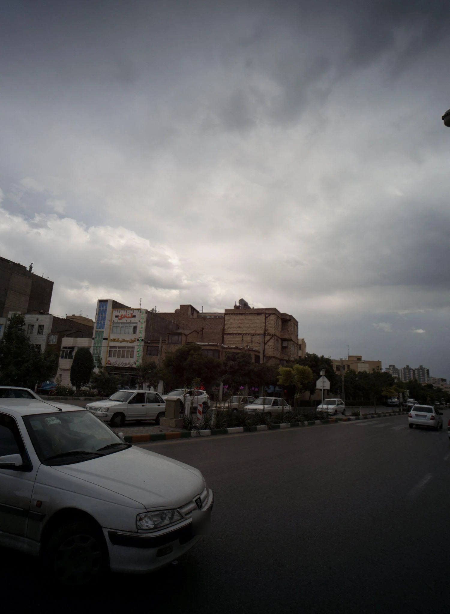 شیرینی سرای پسران شجاع