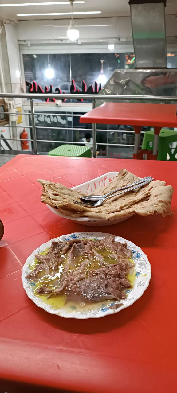 کله پزی فراهانی مرکزی امین - جگرکی و کله‌پاچه در قم - تصویر 2