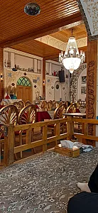 رستوران سه کاج