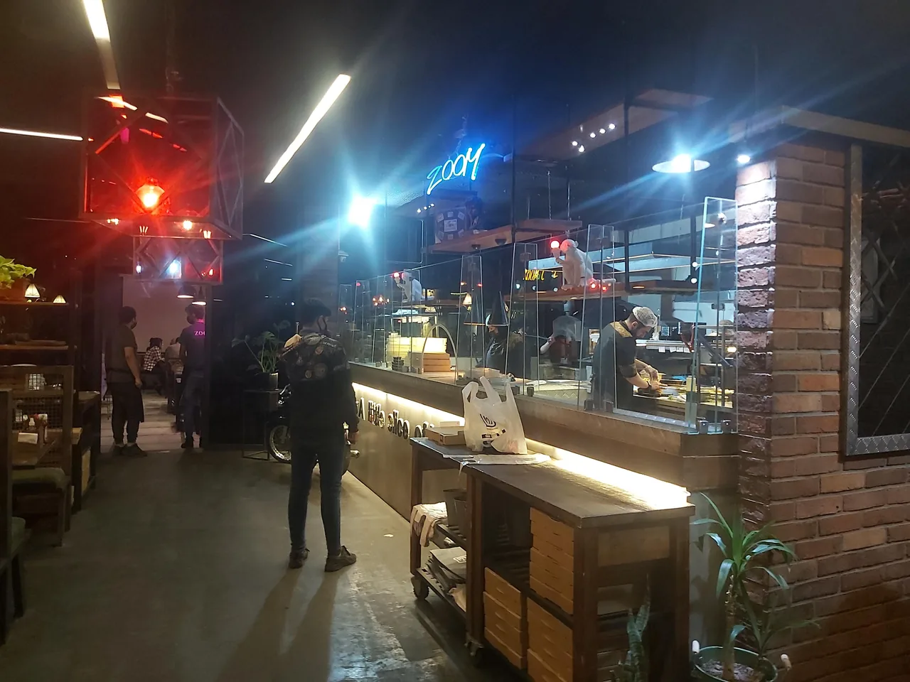 کافه رستوران زوم - تصویر 4