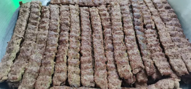 کبابی و بریانی منارجنبان