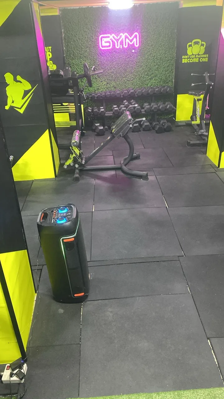 باشگاه بدنسازی ضربان