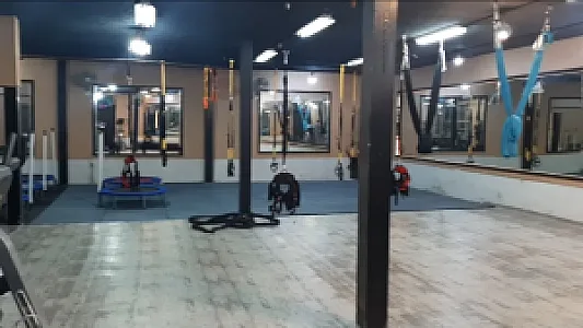 آکادمی تخصصی سپهر ویژه بانوان