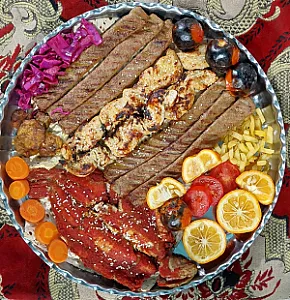 تهیه غذای محب الرضا