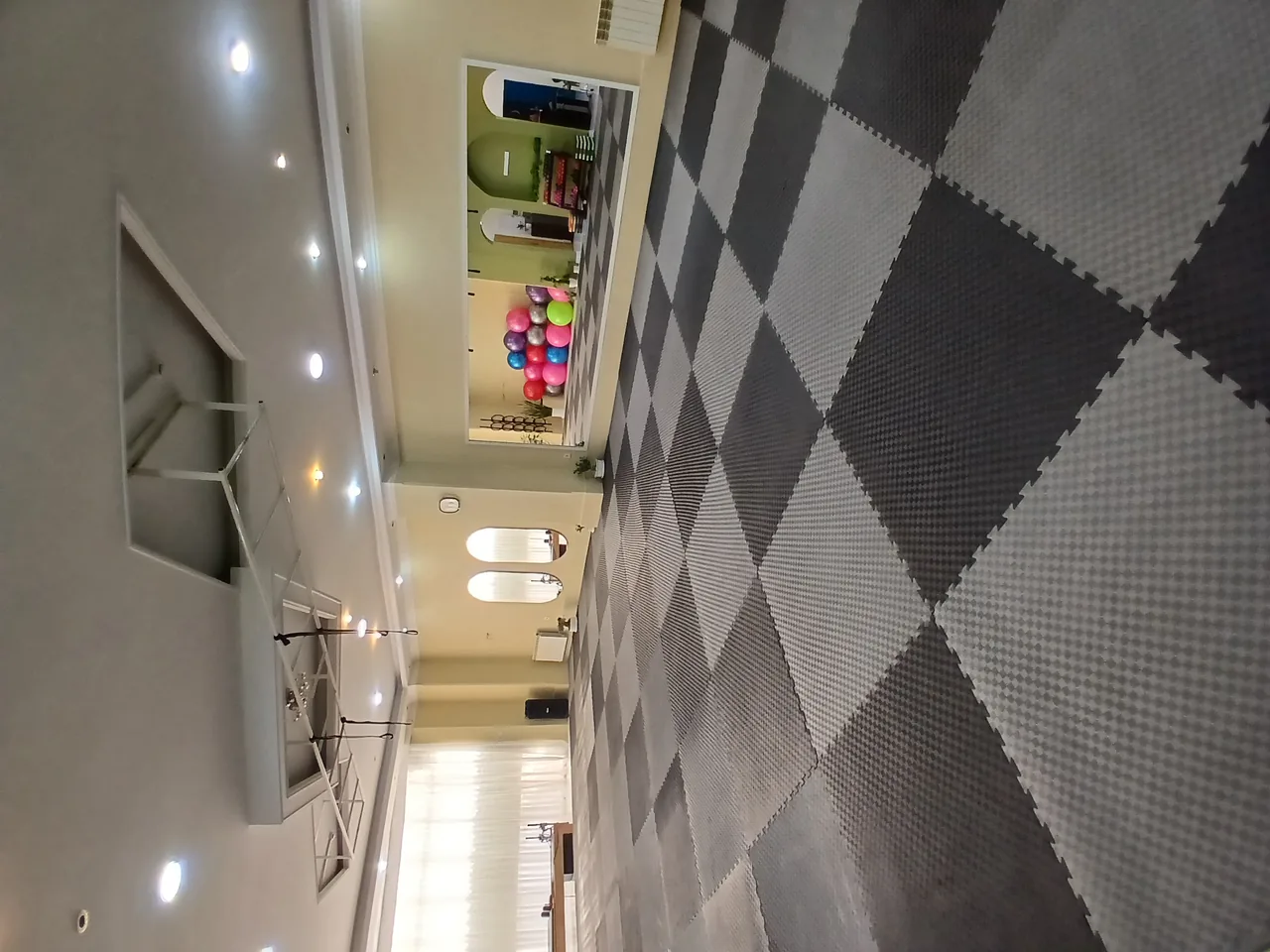 آکادمی ورزشی مانا
