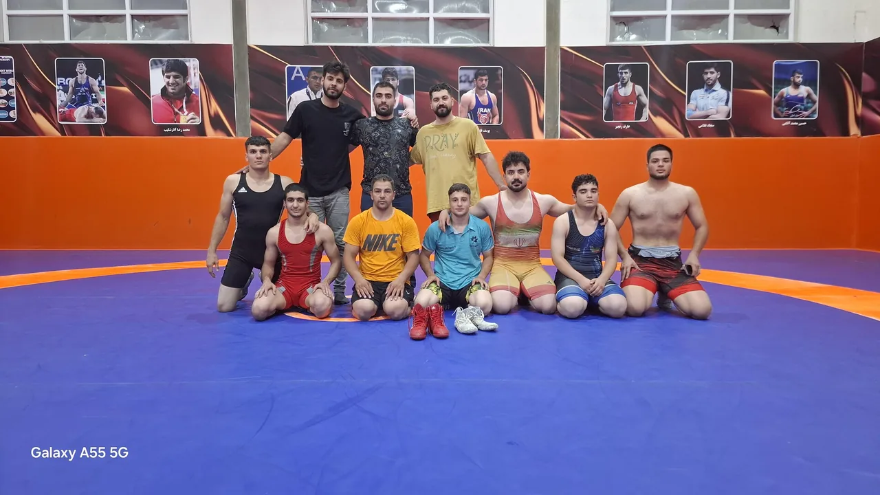 آکادمی کشتی قهرمانی کریمی