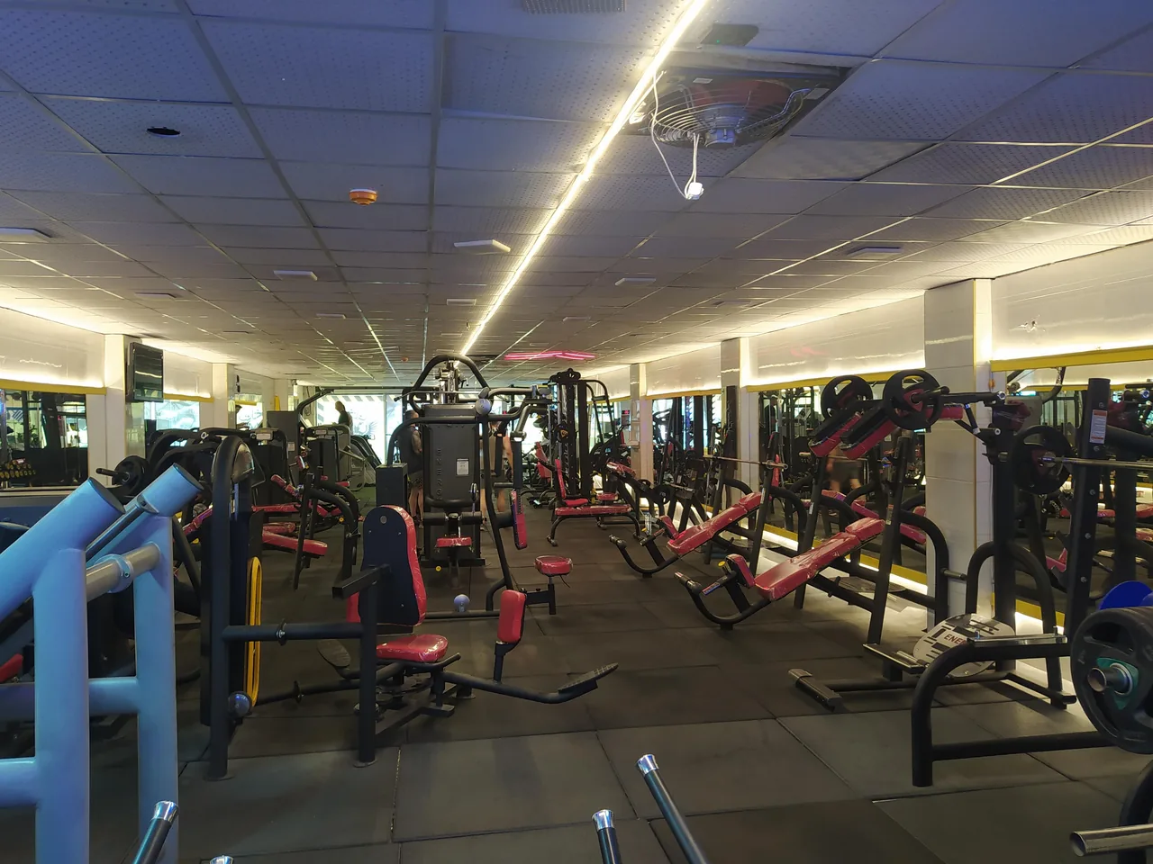 باشگاه خان khan gym - تصویر 3