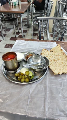 رستوران ولیعصر