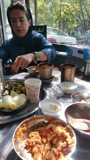 رستوران ولیعصر