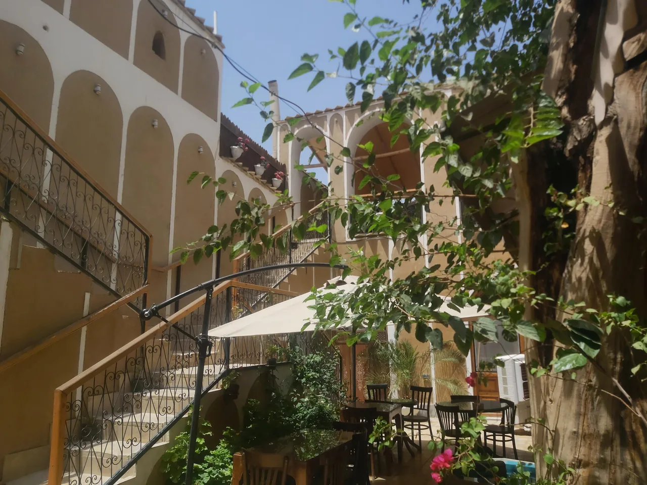 کافه رستوران خانه مارکوس - تصویر 3