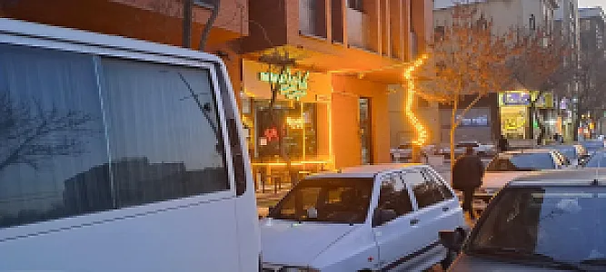 رستوران هالی فود