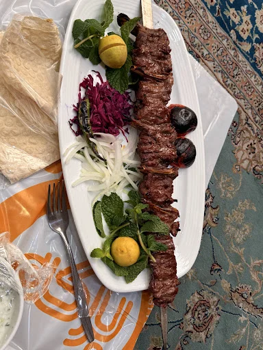 رستوران سنتی برکه