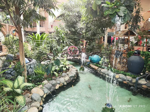 رستوران سنتی برکه