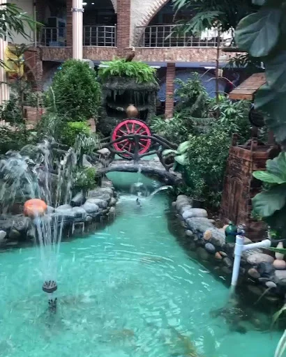 رستوران سنتی برکه