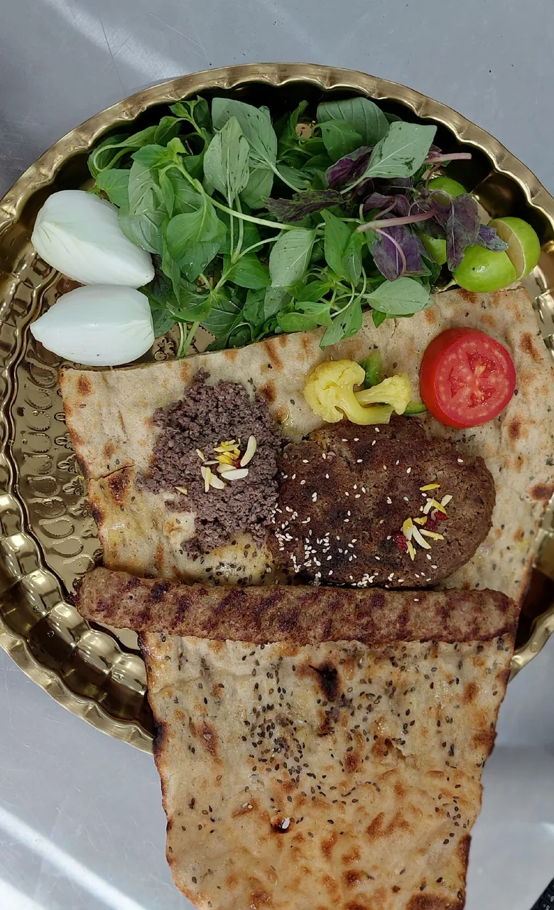 کباب و بریان پاییزان - تصویر 3