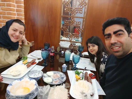 رستوران سنتی دوخان