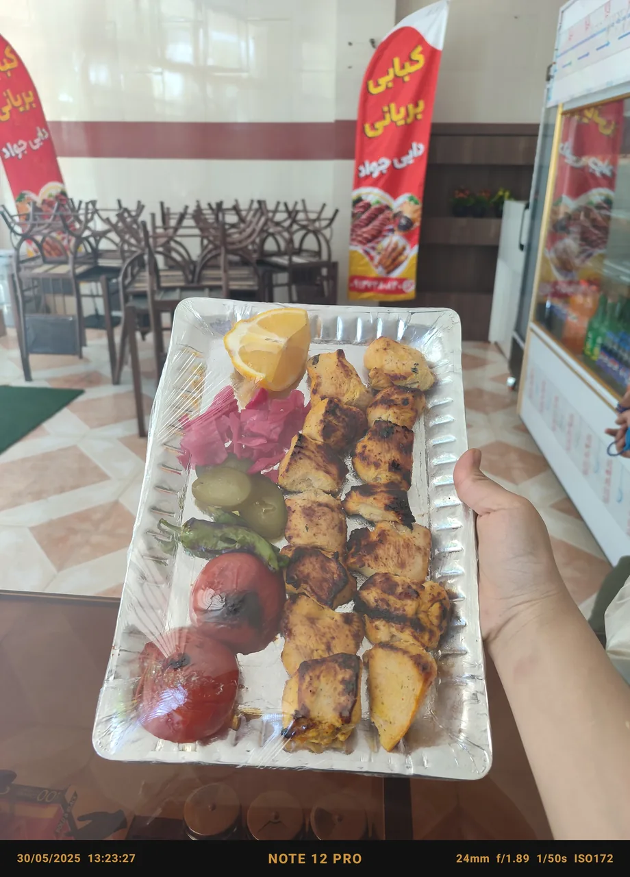 کبابی دایی جواد - تصویر 2