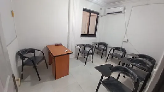 آکادمی زبان وستا