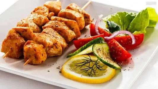 جوجه کباب ایرانی بَساط