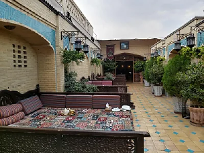 کافه رستوران بام گوهرشاد