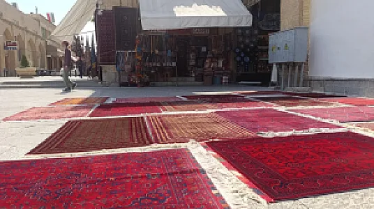 گالری فرش کیا