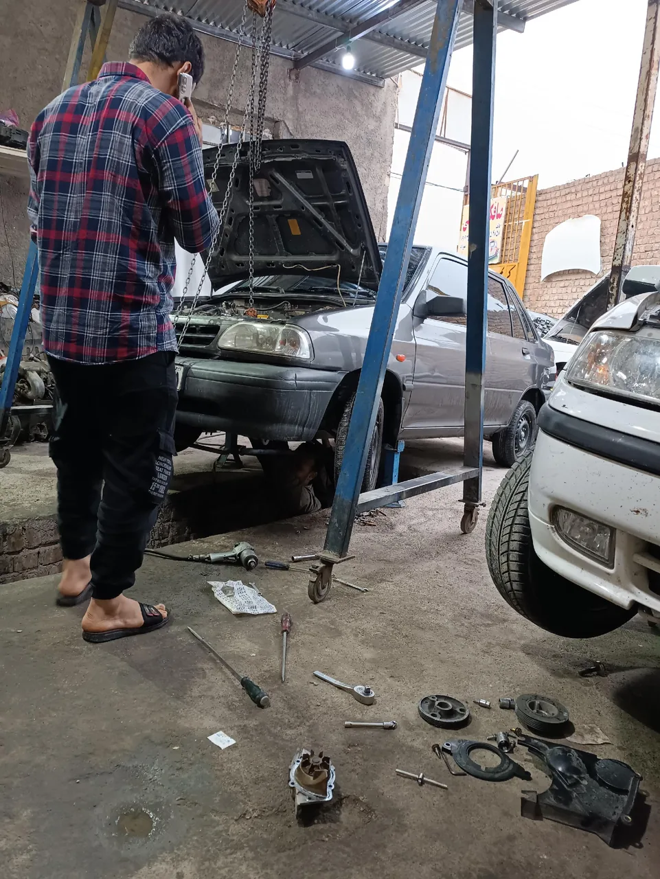 تعمیرگاه مکانیکی اسماعیل کریمی - تصویر 3