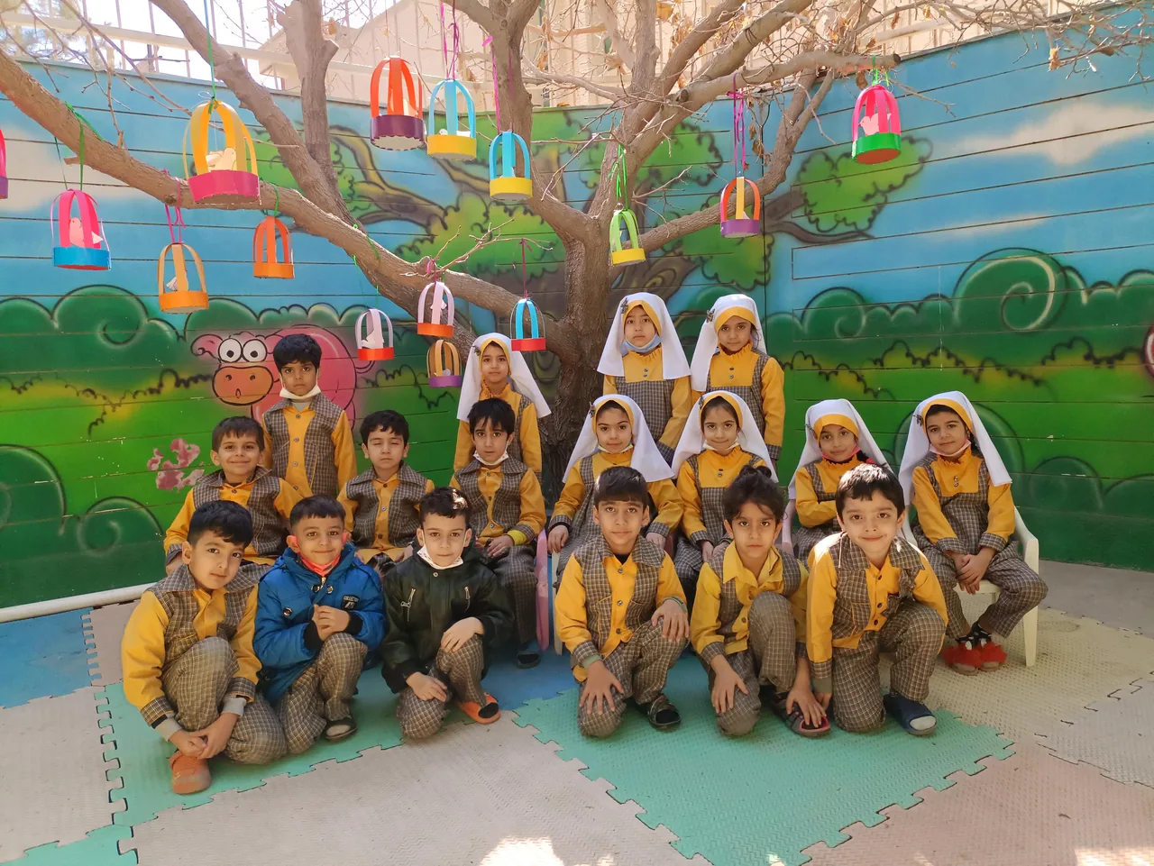 پیش دبستانی لبخند کودک - تصویر 2