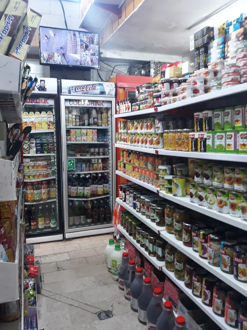 سوپر مارکت تک ولیعصر - تصویر 2