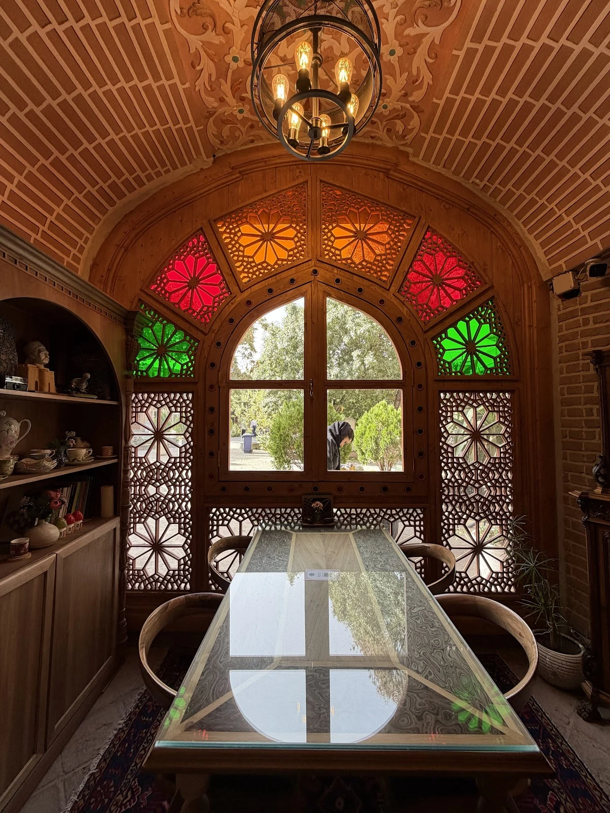 رستوران سنتی چاپاری