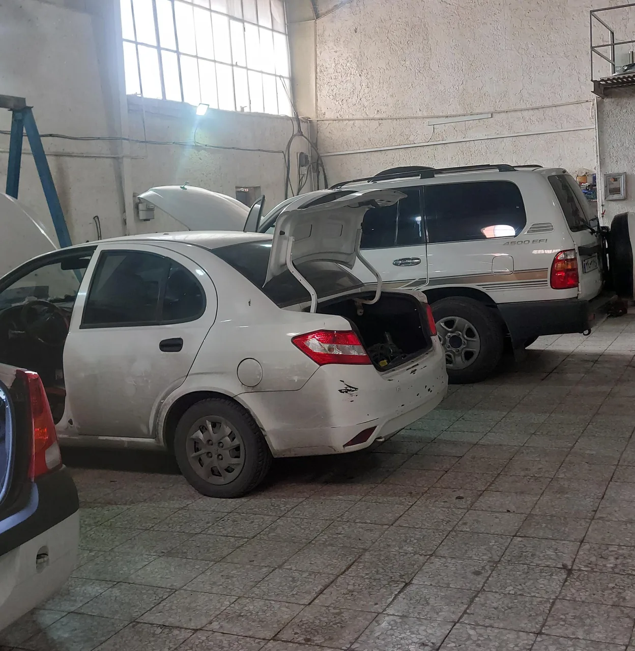 خدمات خودرویی صادقی
