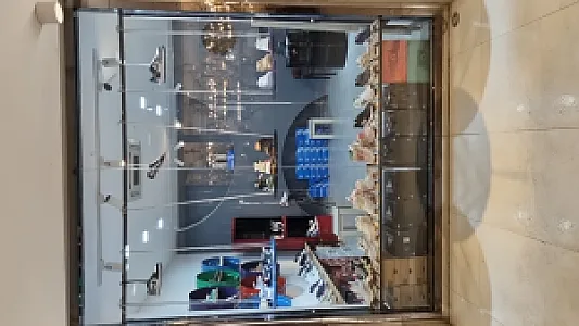 فروشگاه کفش اسپرت ۷