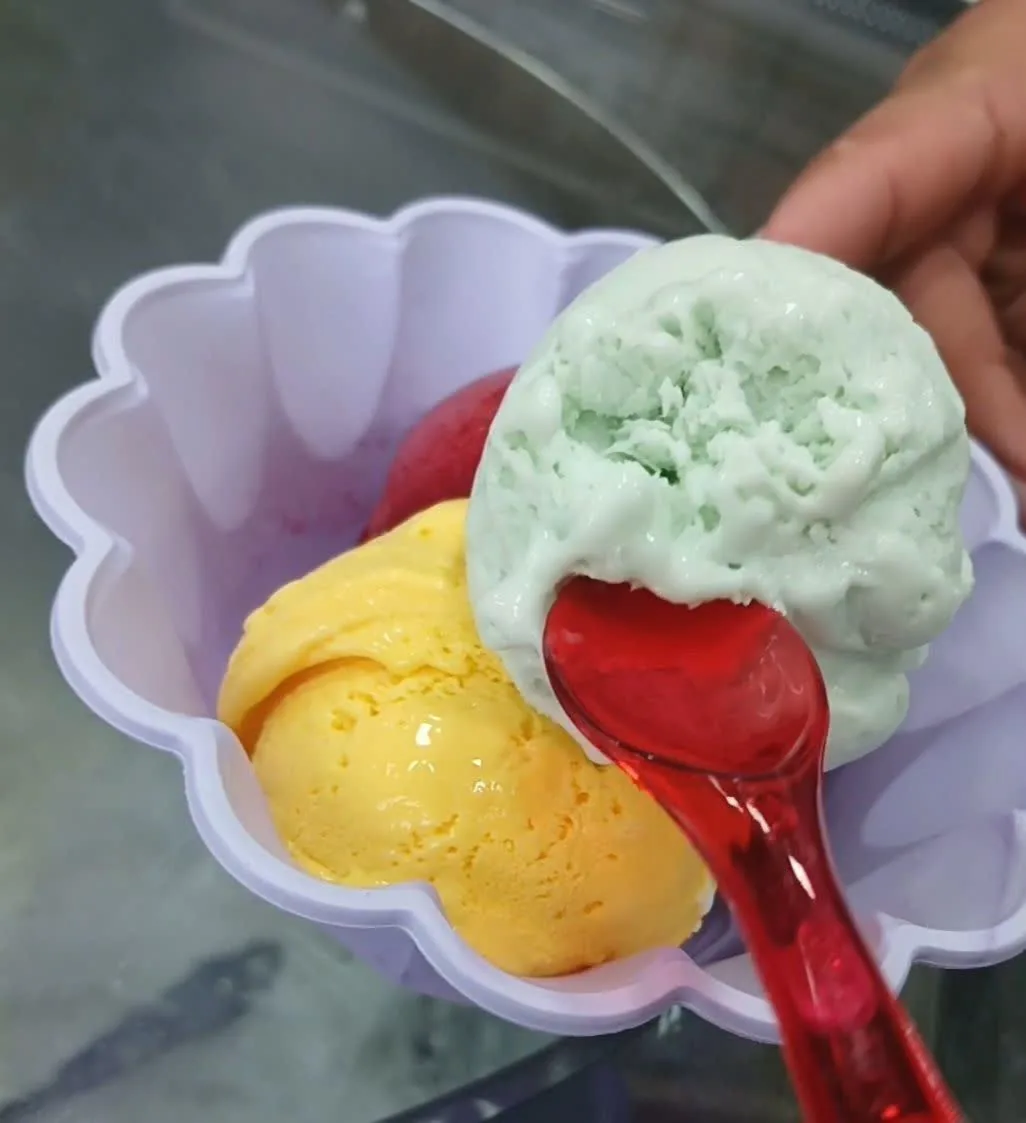 بستنی و قهوه فروشی - تصویر 5