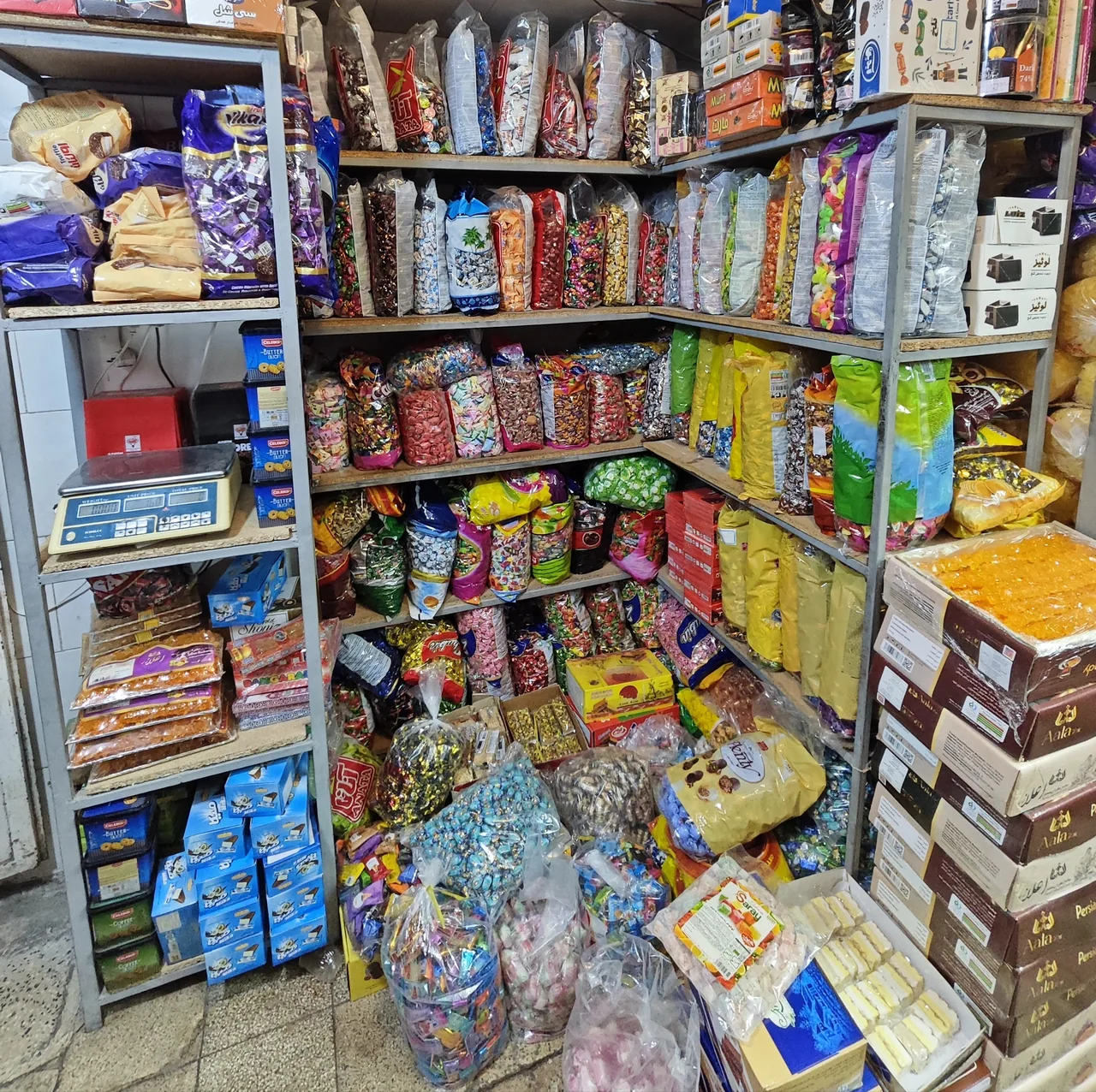 فروشگاه شیرین کده شکلات فروشی - تصویر 3