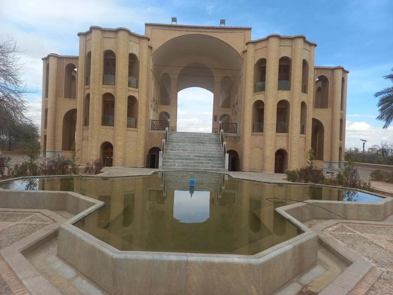 مجموعه باغ خان - مهمانسرا و مهمانپذیر در یزد - تصویر 4