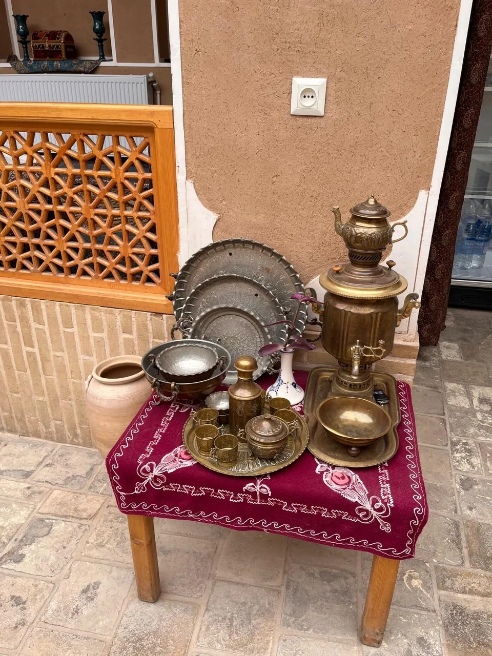 هاستل تاج الملوک - تصویر 2