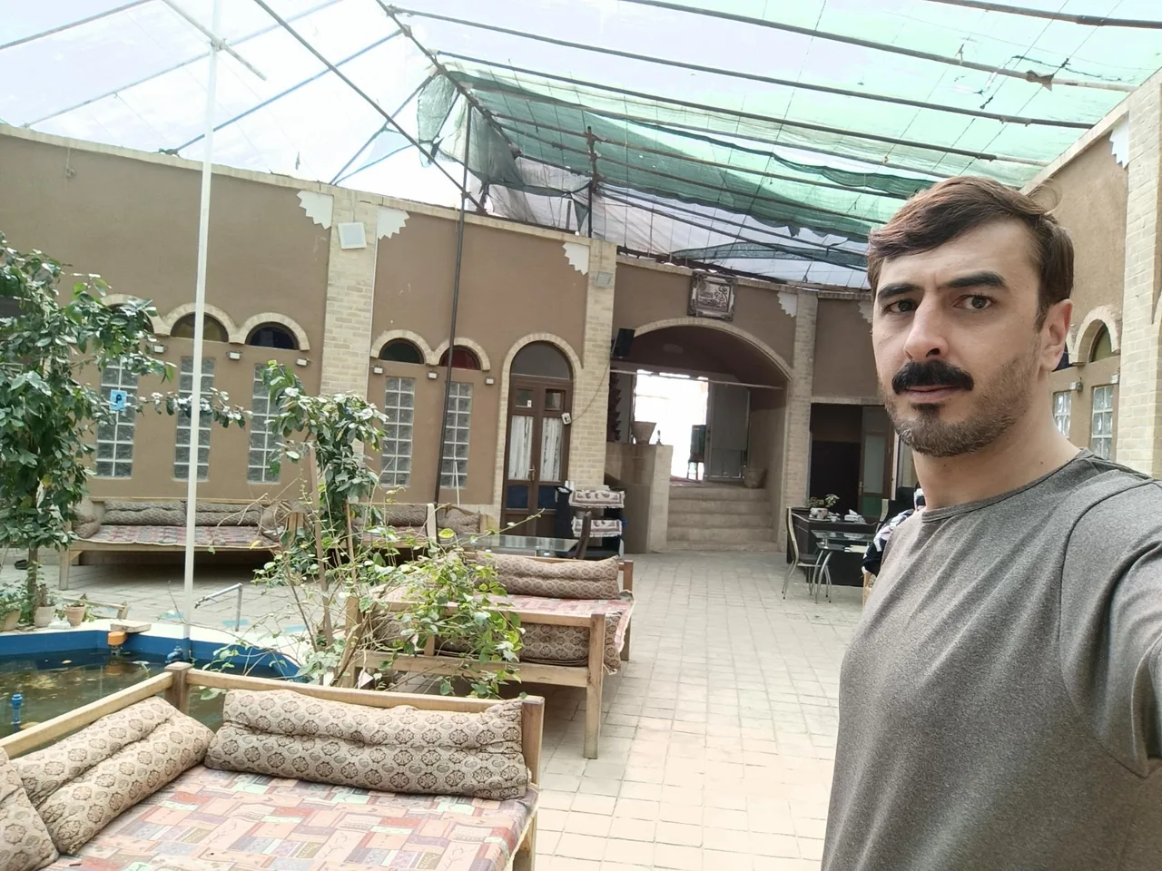 مهمانسرا و رستوران گامبرون - مهمانسرا و مهمانپذیر در یزد - تصویر 4