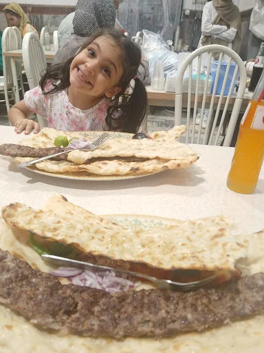 کباب سرای سنتی قائم بازار