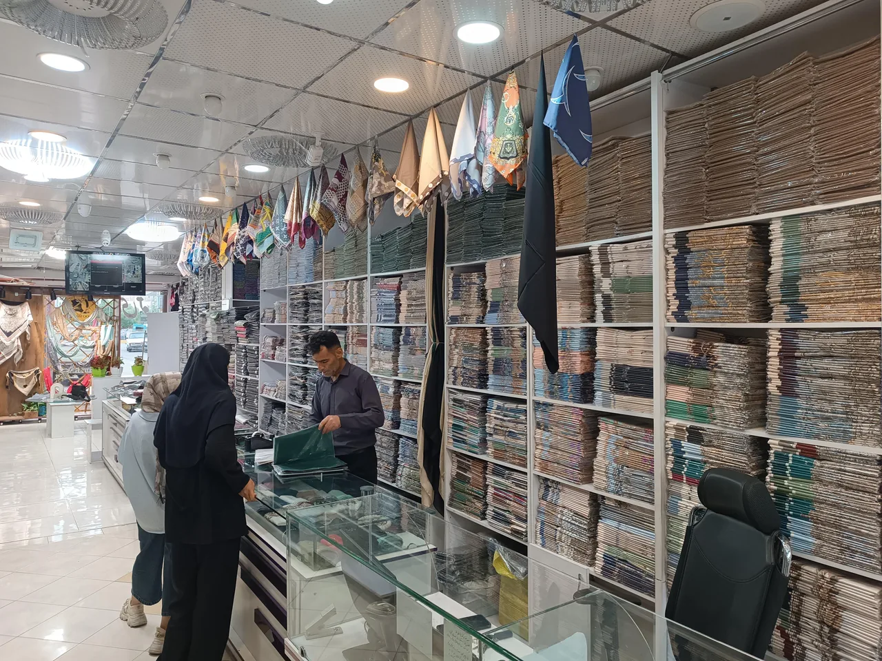 فروشگاه شال وروسری سی تو - تصویر 5