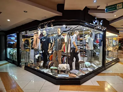 فروشگاه پوشاک آداک