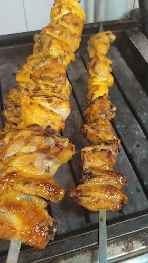 رستوران تربیت اصل