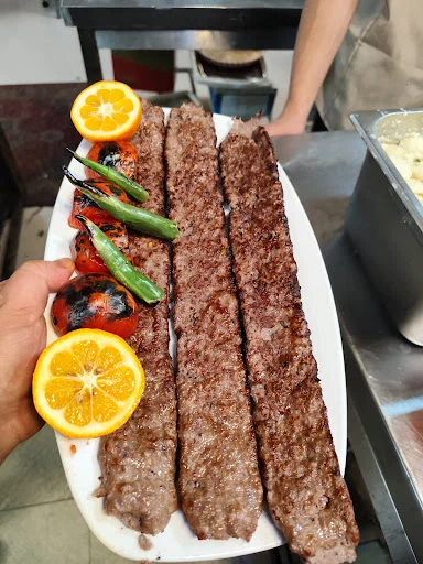 رستوران تربیت اصل