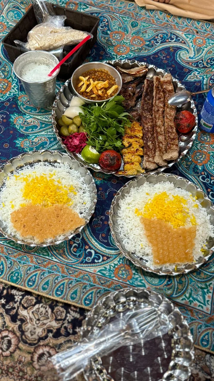 باغ رستوران سنتی شبستان - تصویر 3