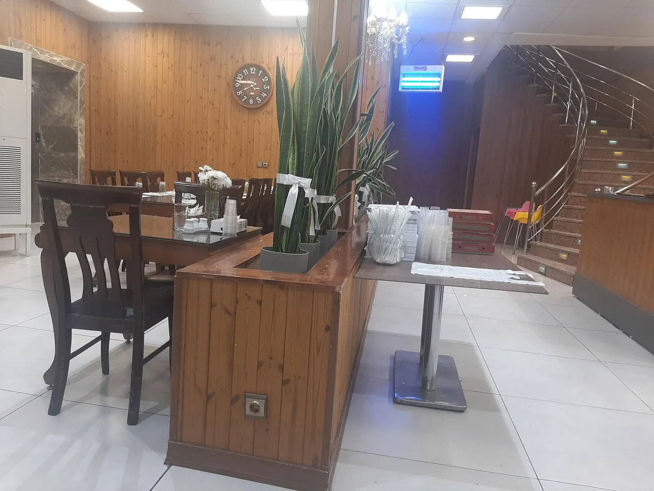 رستوران گل سرخ - تصویر 4